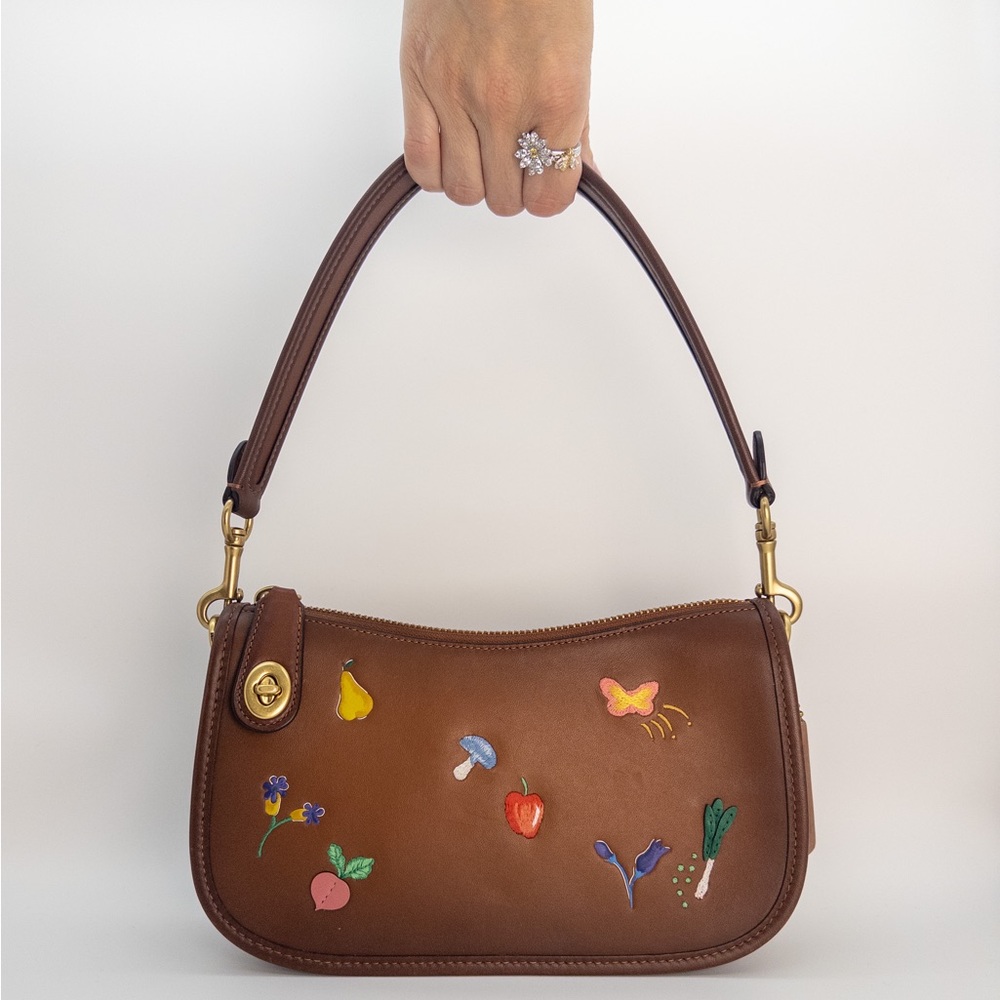 COACH Swinger Bag with Garden Embroidery Brown